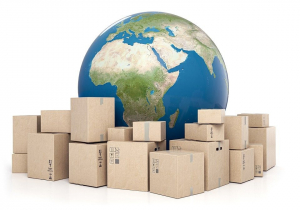 Descrição de imagem: Globo terrestre rodeado de caixas de entrega.