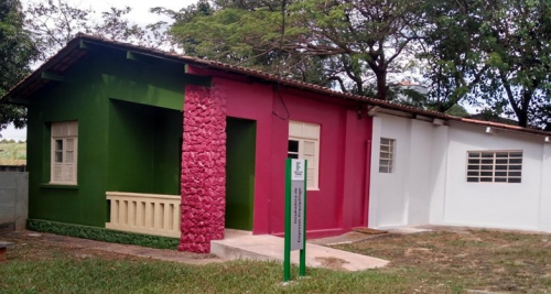 Ambiente de inovação do IFMG-Campus Bambuí, que contempla salas de apoio e de encontro para reuniões e discussão de projetos.