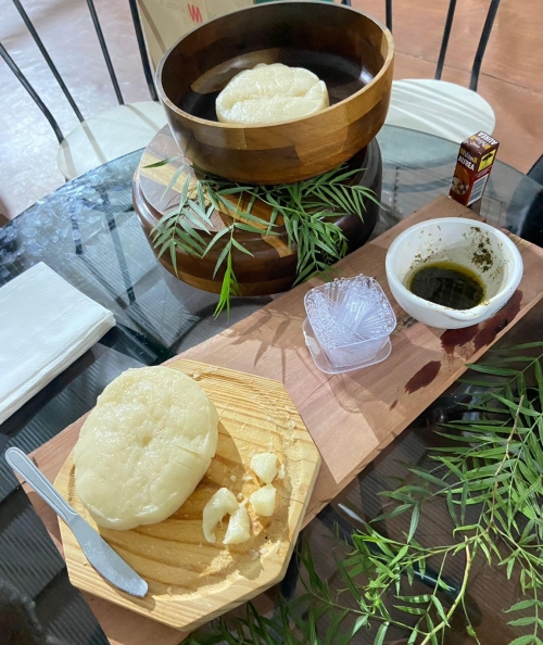 Queijo vegano de mandioca.